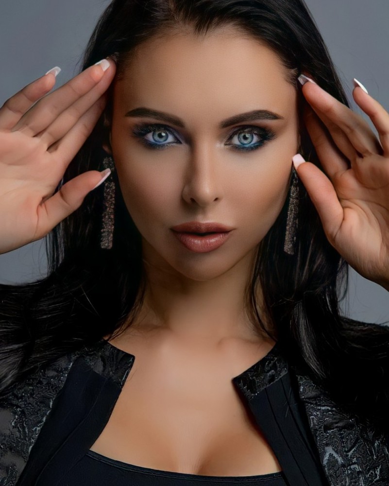 Models DMDb © Dubai Models Database Dubai Photo Models Dubai