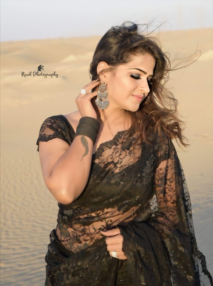 Asmita Choudhary ・ Fashion Model DMDb © Dubai Models Database