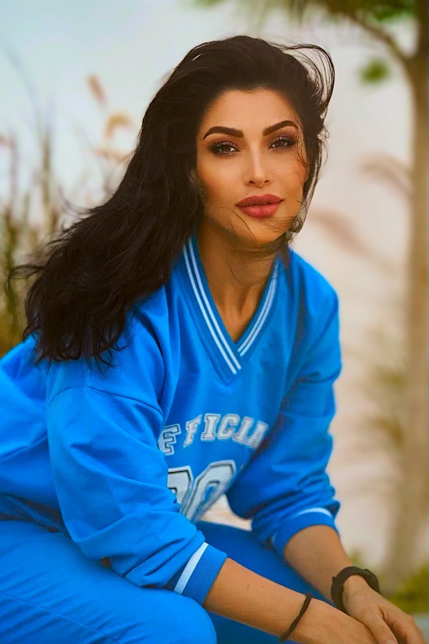 Temine ・ Commercial Model DMDb © Dubai Models Database